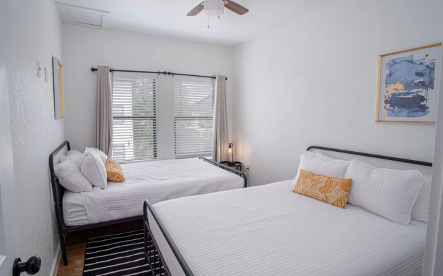 photo 2 of Elevate Your Stay at 3br/2.5ba Downtown Gem!