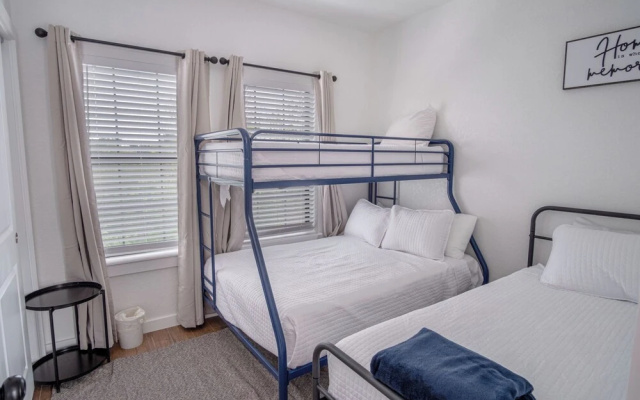 photo 3 of Experience Modern Luxury! 3br/2.5ba Home Near DT