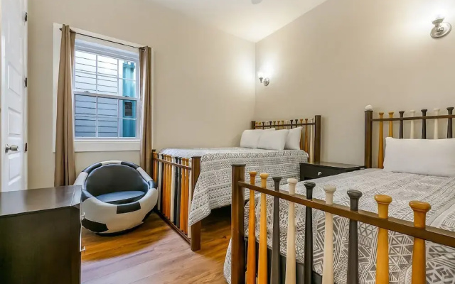 photo 5 of Spacious 5BD Penthouse in NOLA