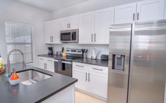 photo 4 of Stylish Living New 3BR 2.5ba at Amazing Downtown