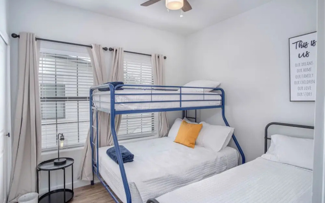 photo 5 of Stylish Living New 3BR 2.5ba at Amazing Downtown
