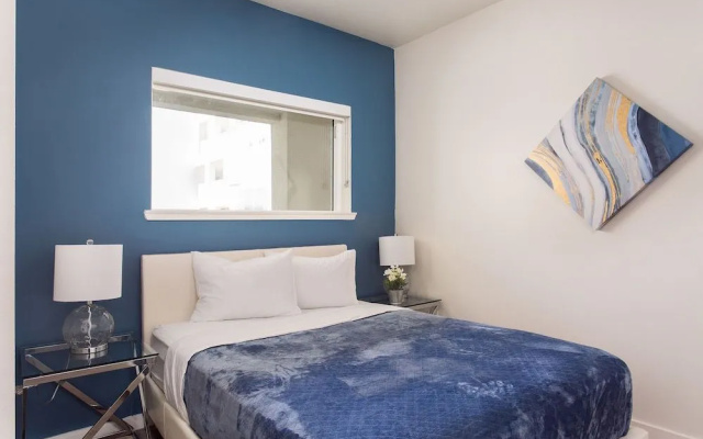 photo 4 of Brand New Downtown La Luxury Apartment