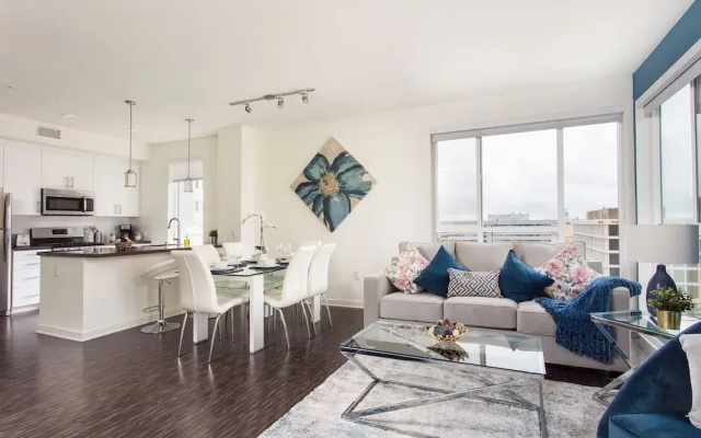 photo 2 of Brand New Downtown LA Luxury Penthouse