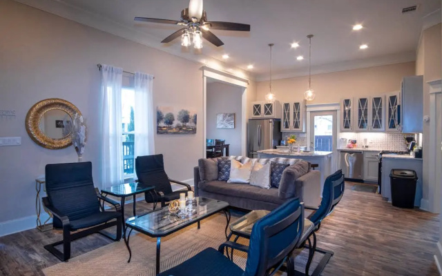photo 2 of Brand NEW Large Impressive House Near Downtown!