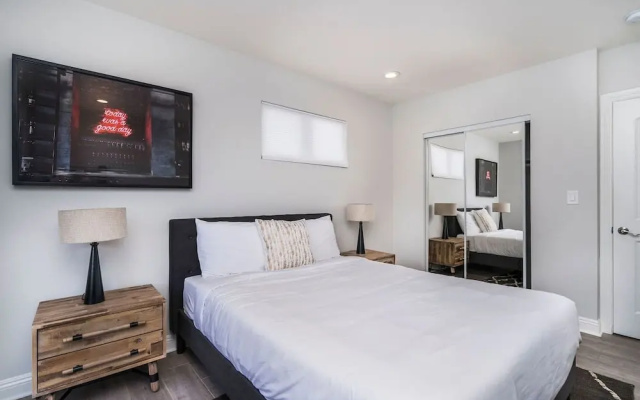 photo 4 of Brand NEW Luxury 3bdr Townhome In Silver Lake