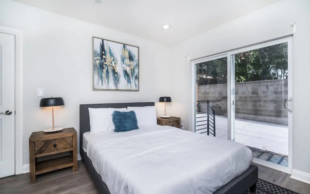 photo 3 of Brand NEW Luxury Modern 3bdr Townhome In Silver Lake