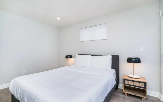 photo 5 of Brand NEW Luxury Modern 3bdr Townhome In Silver Lake
