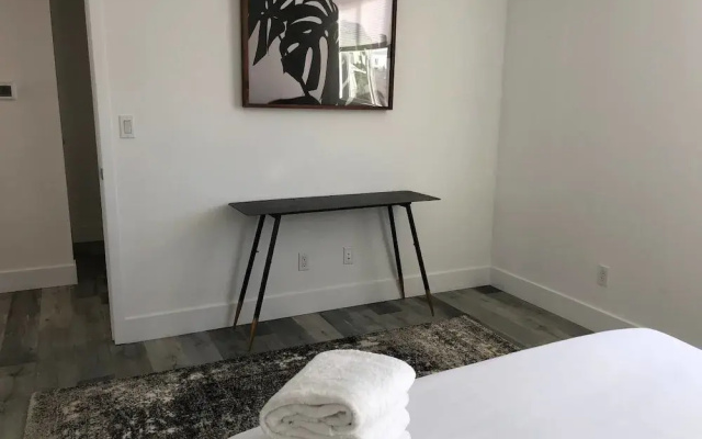 photo 4 of Brand NEW Luxury Spacious 3bdr Townhome Close to 3rd St