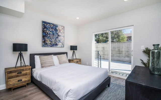 photo 5 of Brand NEW Modern Luxury 3bdr Townhome In Silver Lake