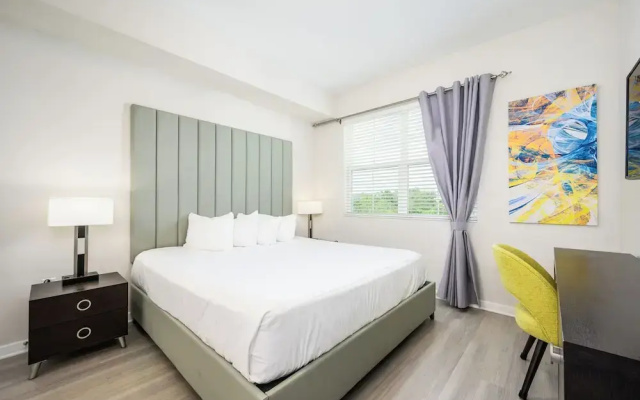 photo 3 of Brand New Modern Vista Cay Reserve Condo - 5008