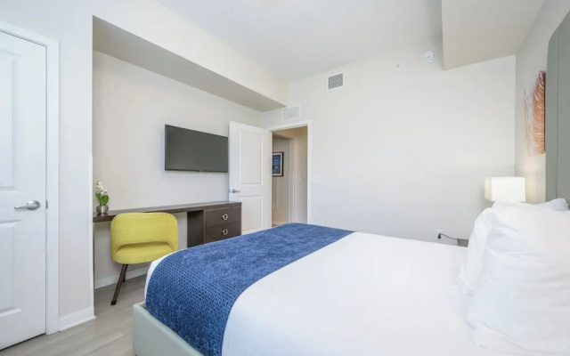 photo 3 of Epic Universe Brand New Modern Vista Cay Reserve Condo - 6005