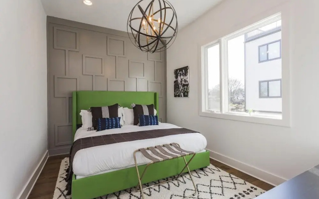 photo 5 of Ech2 - Perfect Palace in City Heights With Rooftop Terrace and Tons of Space!