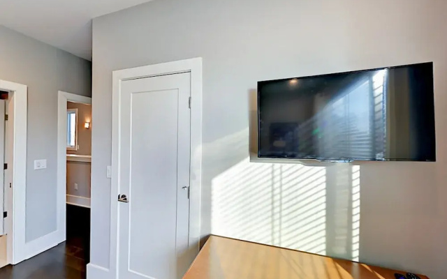 photo 2 of Brand-new 3br In 12 South 3 Bedroom Townhouse