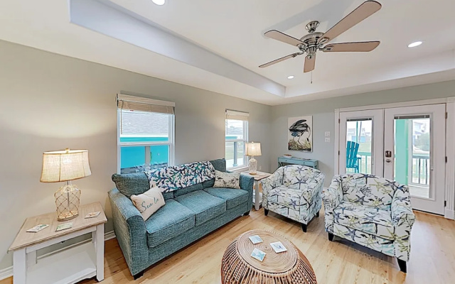 photo 4 of Brand-new Getaway W/ Screened Porch - Walk To Bay! 2 Bedroom Home