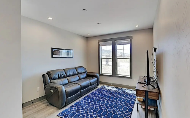 photo 5 of Brand-new Townhome W/ Private Balcony & Fireplace 3 Bedroom Townhouse