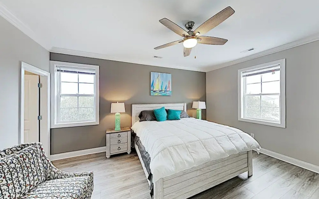 photo 5 of Brand-new W/ Pool & Theater -- Near Beach! 6 Bedroom Home
