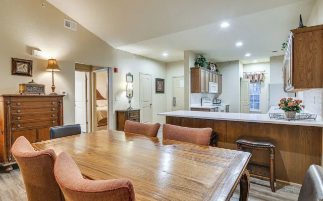 photo 4 of Branson Condo: Private Balcony, 1 Mi to Strip!