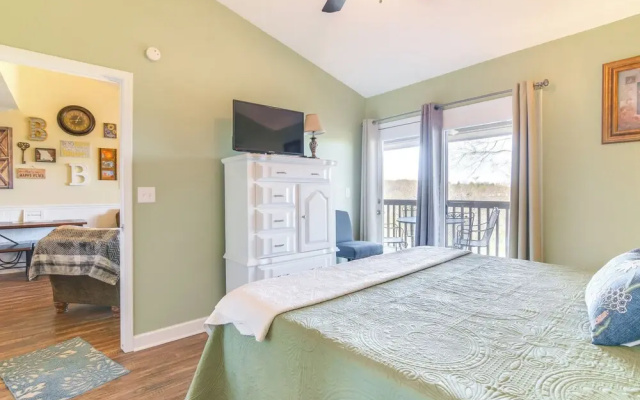 photo 4 of Branson Condo w/ Views - Near Silver Dollar City!
