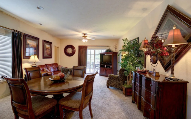 photo 4 of Branson Condo Resorts (behind Andy Williams Theater)