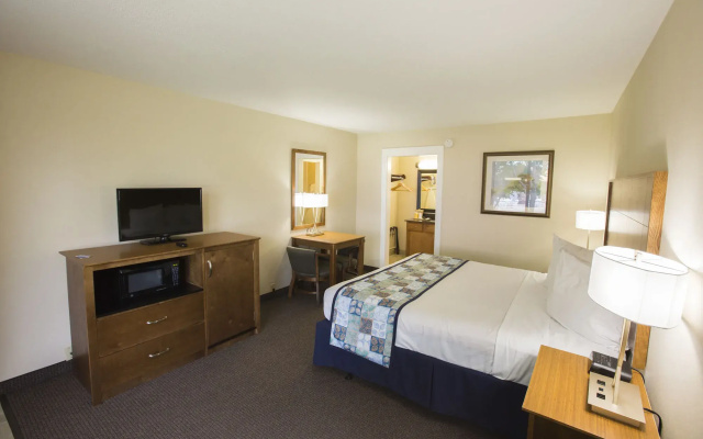 photo 3 of Red Lion Inn & Suites Branson