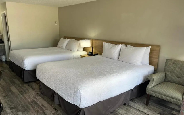 photo 4 of Days Inn by Wyndham Branson Ozarks