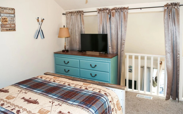 photo 3 of Branson Vacation Rental w/ Loft ~ 4 Mi to Downtown
