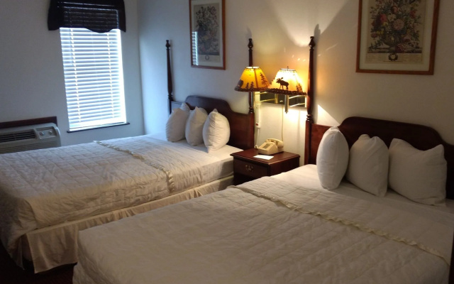 photo 3 of Branson Victorian Inn