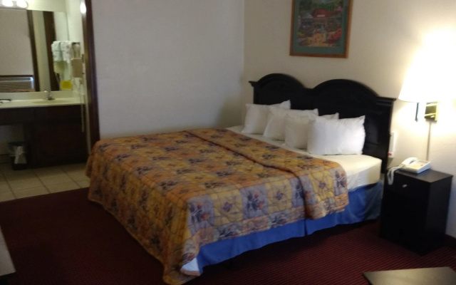 photo 5 of Branson Victorian Inn