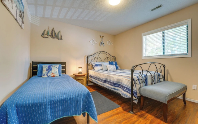 photo 3 of 2 Mi to Silver Dollar! Updated Branson West Condo