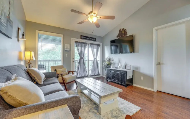 photo 4 of 2 Mi to Silver Dollar! Updated Branson West Condo