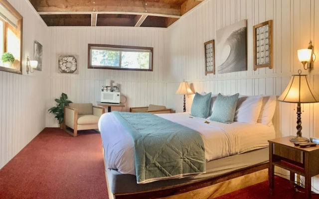 photo 3 of Breakers Boutique Inn