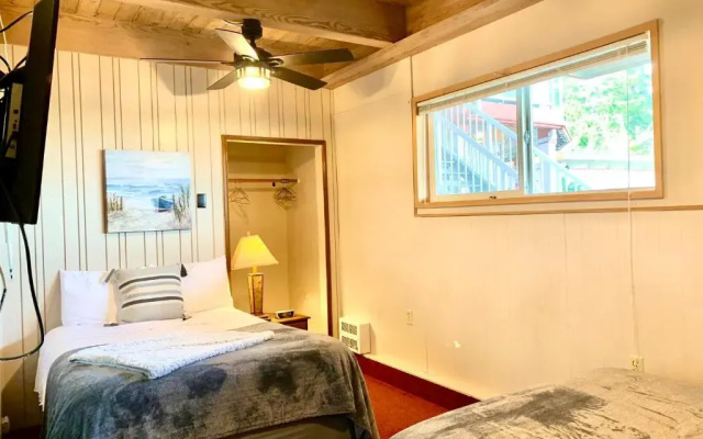 photo 5 of Breakers Boutique Inn