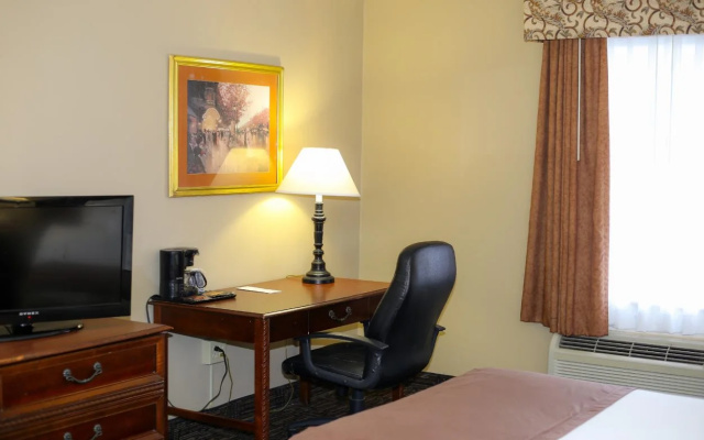 photo 4 of Breckinridge Inn