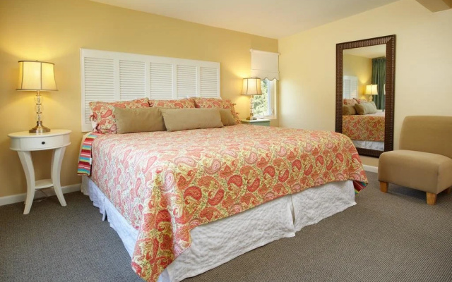 photo 4 of Breezeway Boutique Hotel