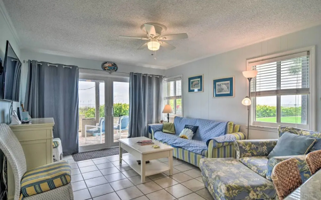 photo 4 of Breezy & Beachy Belleair Condo: 12 Steps to Shore!