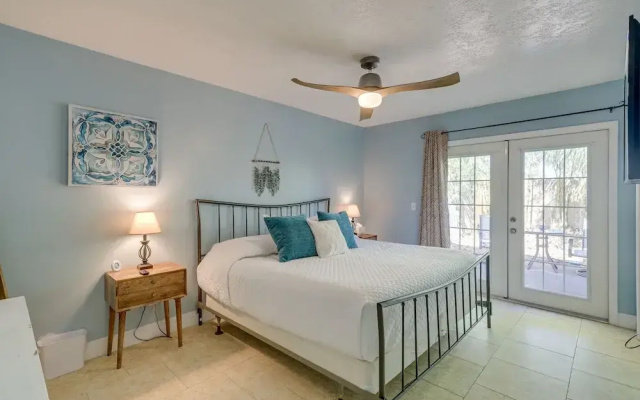 photo 3 of Breezy Cape Canaveral Townhome ~ 1 Mi to Beach!