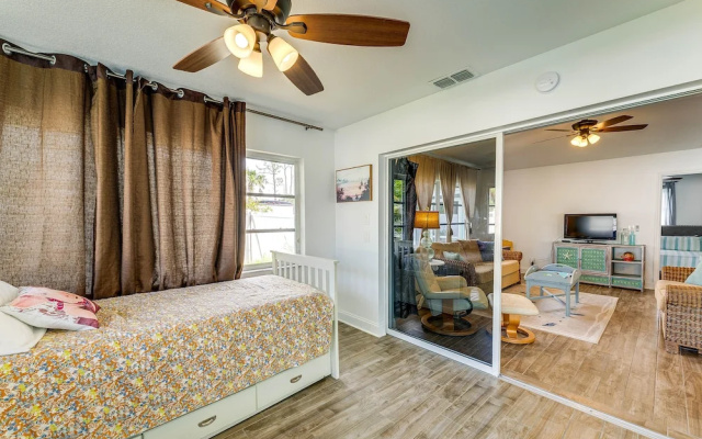 photo 5 of Breezy Englewood Condo w/ Community Pool!