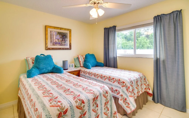photo 5 of Breezy Palm Bay Home: Outdoor Pool, Near Beaches!