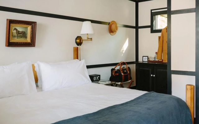 photo 4 of Brentwood Hotel