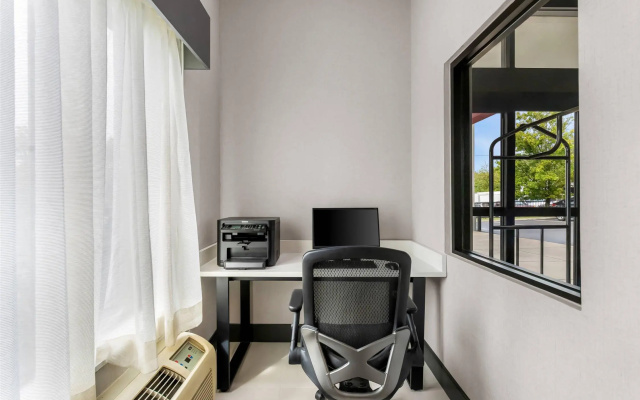 photo 5 of Brentwood Suites Nashville, an Ascend Collection Hotel