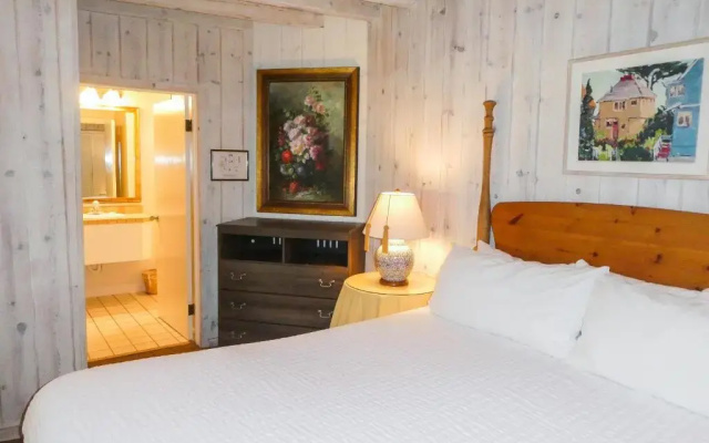 photo 5 of Briarwood Inn
