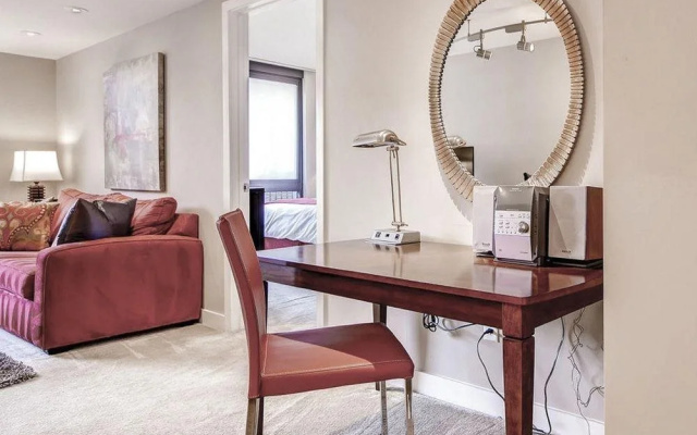 photo 2 of Global Luxury Suites Bridgepoint Circle