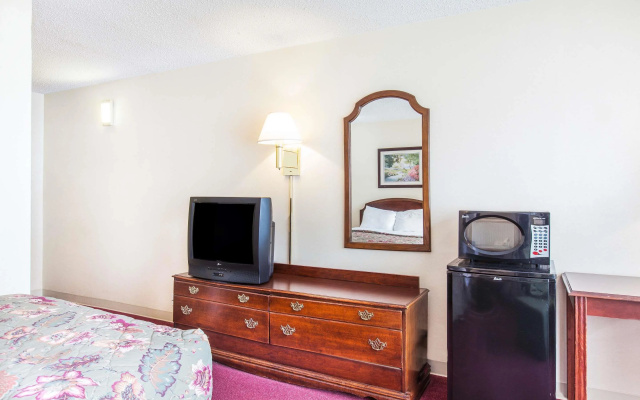photo 4 of Days Inn Bridgewater Conference Center Somerville Area