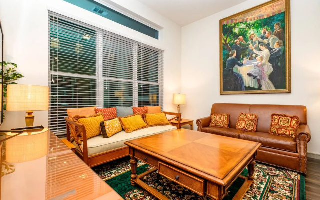 photo 3 of Bright and Airy Condo with Fast Wifi! Gym, Pool & Parking Included!
