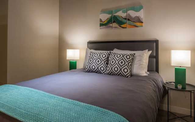 photo 5 of Bright Apartments on Allegheny River