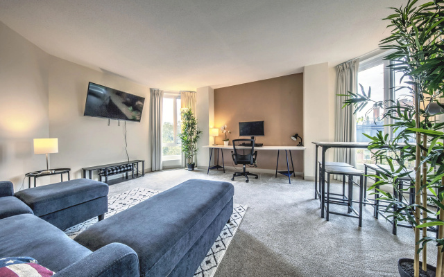 photo 5 of Bright Condo, Plenty of Room, Sleeps Upto 8