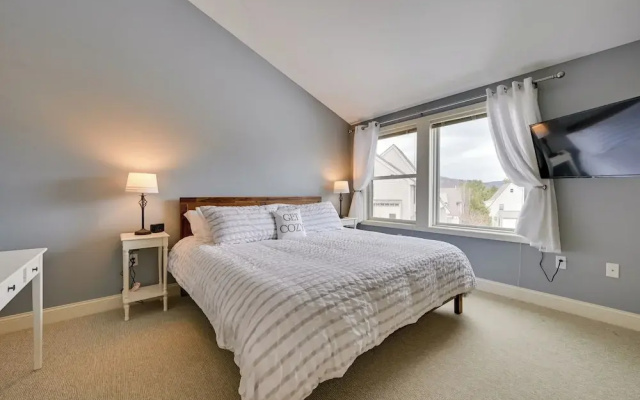 photo 4 of Bright Condo w/ Community Perks: Near Ski Quechee!