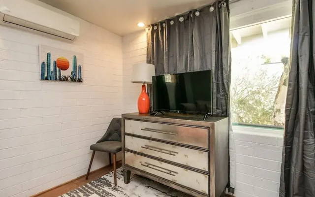 photo 5 of Bright & Cozy Mid Town Zen Yard Studio!