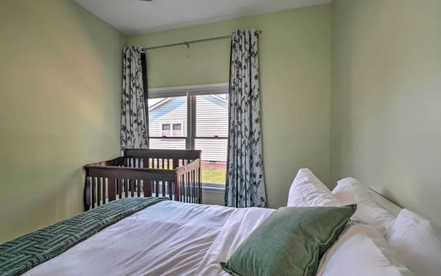 photo 4 of Bright Durham Home w/ Fully Furnished Deck!