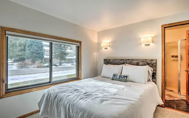 photo 2 of Bright Eagle-vail Escape w/ Deck + Mtn Views!